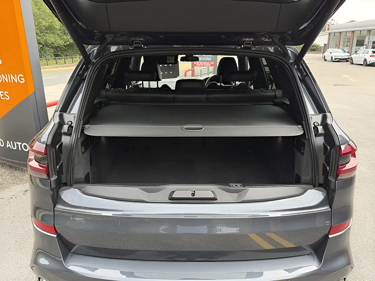Used 2019 BMW X5 M Sport Grey - Interior and Exterior details 18