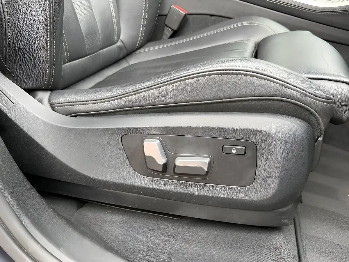 Used 2019 BMW X5 M Sport Grey - Interior and Exterior details 3