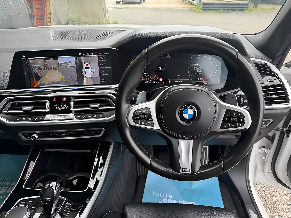 Used 2019 BMW X5 M Sport White - Interior and Exterior details 14