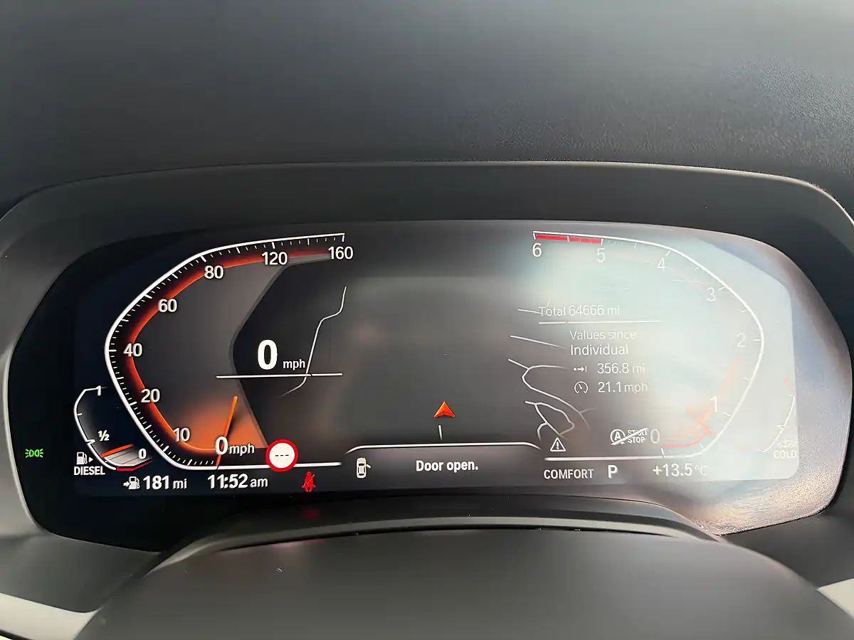 Used 2019 BMW X5 M Sport White - Interior and Exterior details 16