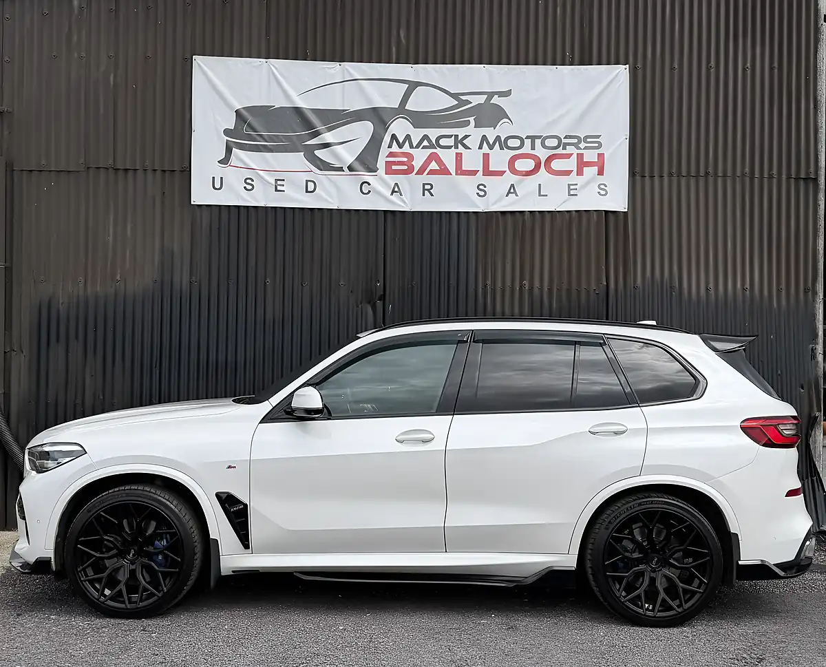 Used 2019 BMW X5 M Sport White - Interior and Exterior details 8