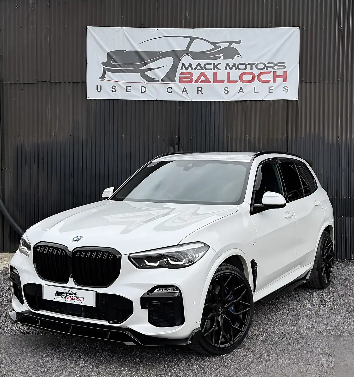 Used 2019 BMW X5 M Sport White - Interior and Exterior details 9