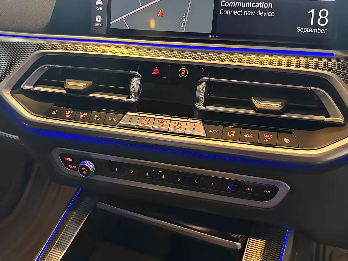 Used 2019 BMW X5 M Sport White - Interior and Exterior details 17