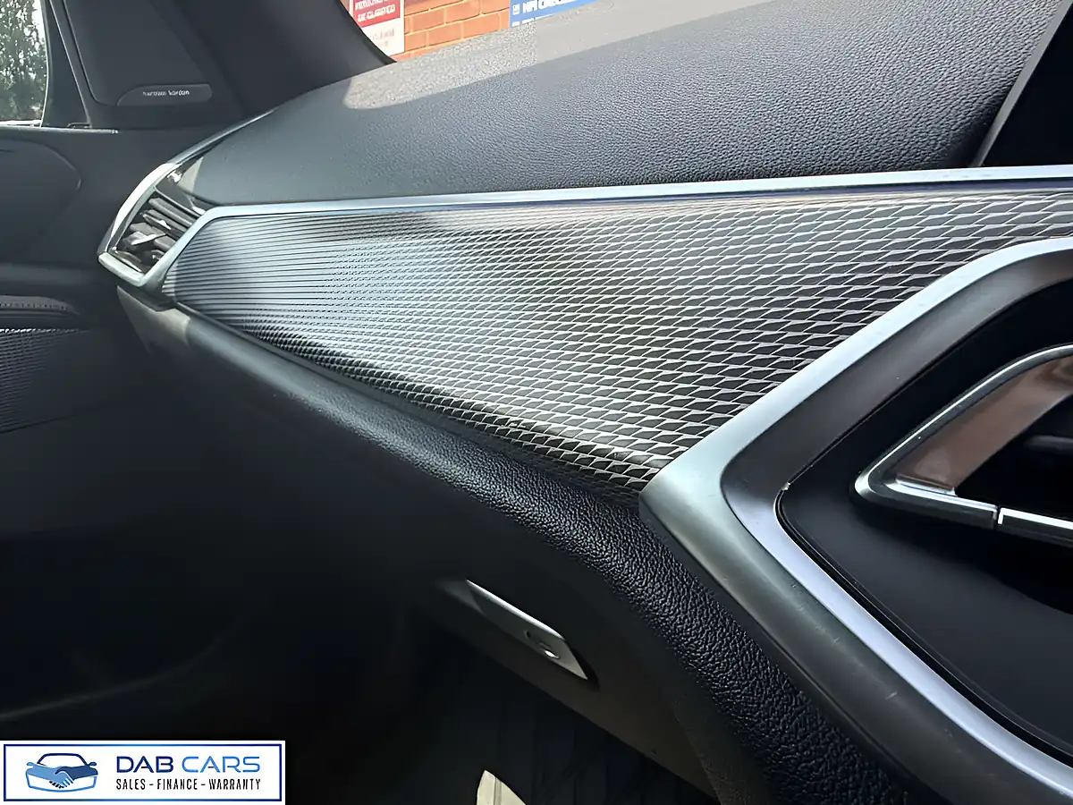 Used 2019 BMW X5 M Sport White - Interior and Exterior details 16
