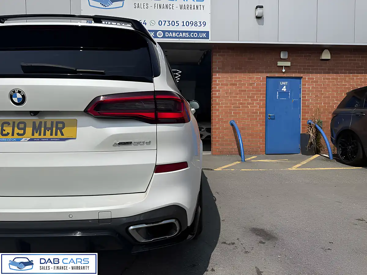 Used 2019 BMW X5 M Sport White - Interior and Exterior details 19
