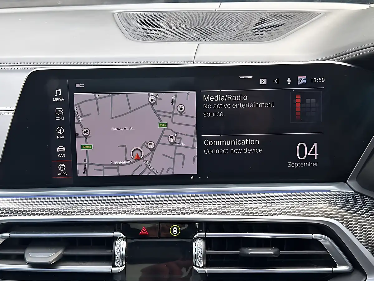Used 2019 BMW X5 M Sport White - Interior and Exterior details 14