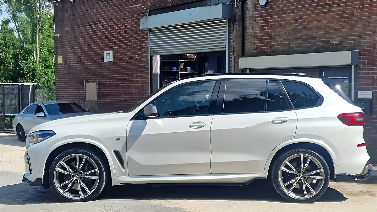 Used 2019 BMW X5 M Sport White - Interior and Exterior details 6