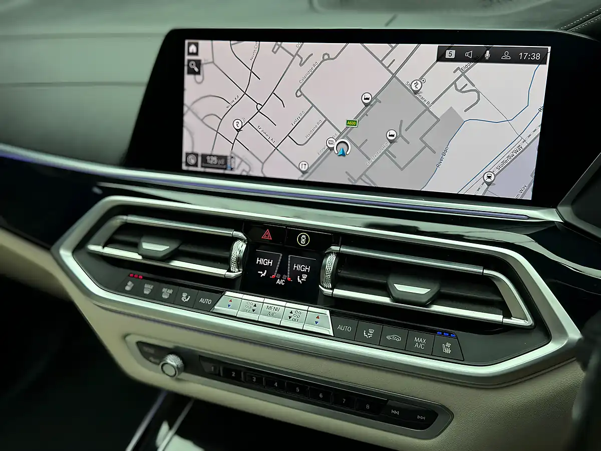 Used 2019 BMW X5 Purple - Interior and Exterior details 13