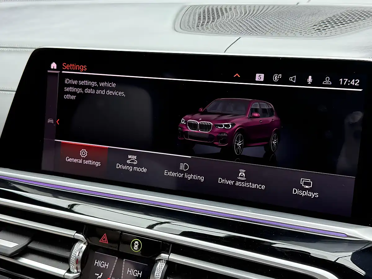 Used 2019 BMW X5 Purple - Interior and Exterior details 16