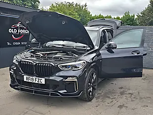 Used 2019 BMW X5 Xdrive Black - Interior and Exterior details 10