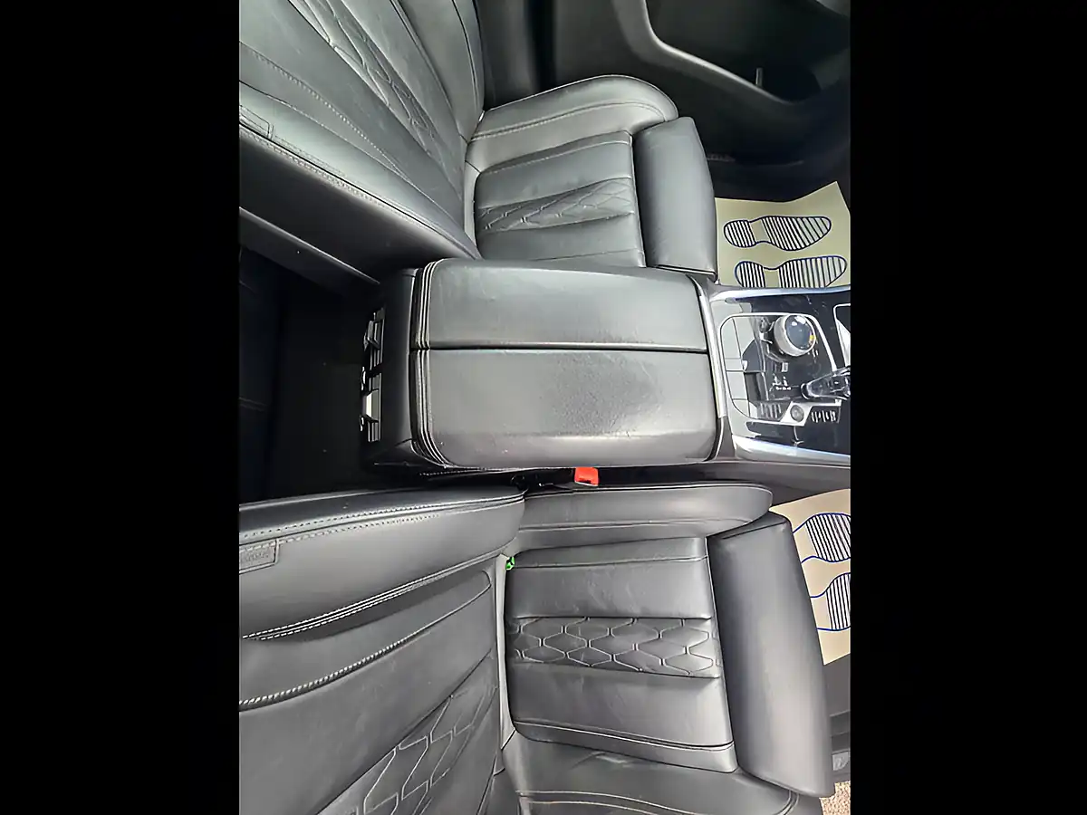 Used 2019 BMW X5 Xdrive Black - Interior and Exterior details 14