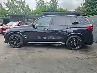 Used 2019 BMW X5 Xdrive Black - Interior and Exterior details 6