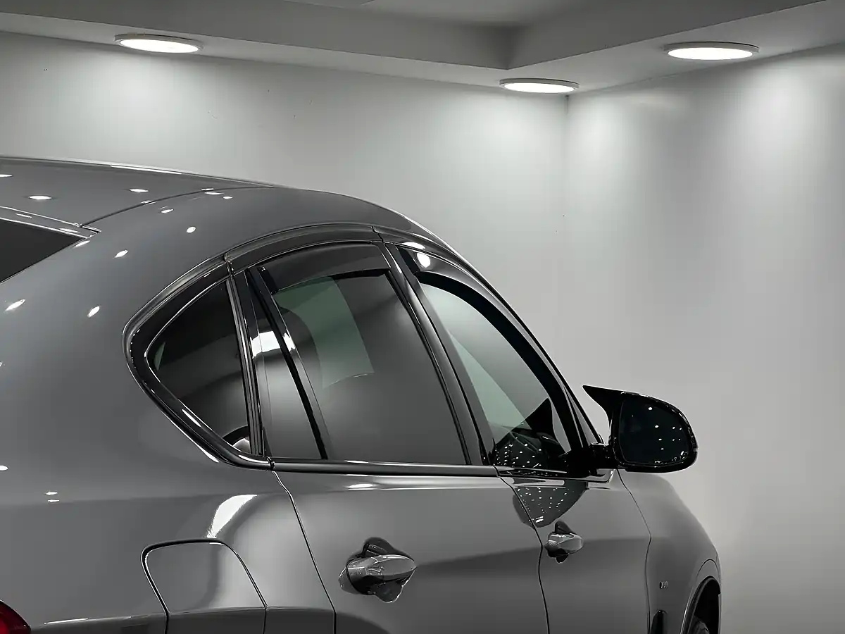 Used 2019 BMW X6 M Sport Grey - Interior and Exterior details 12