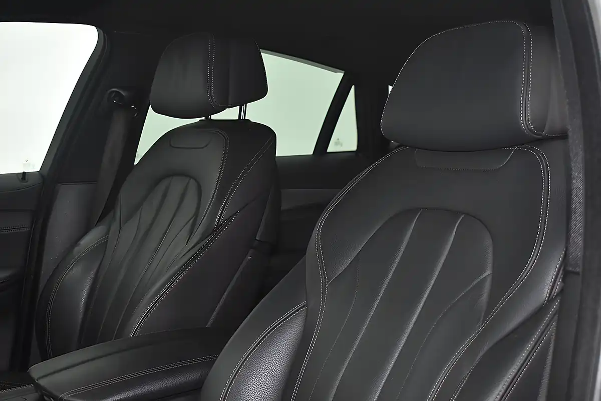 Used 2019 BMW X6 M Sport Mineral White - Interior and Exterior details 10