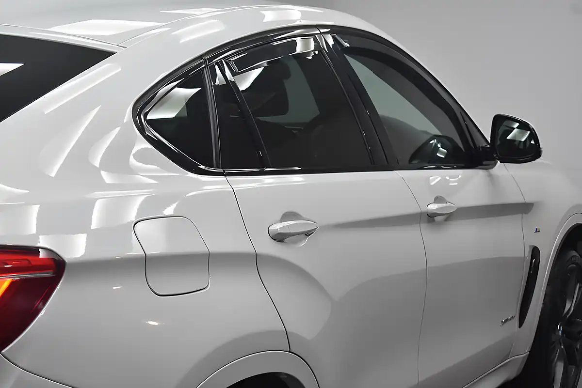 Used 2019 BMW X6 M Sport Mineral White - Interior and Exterior details 18