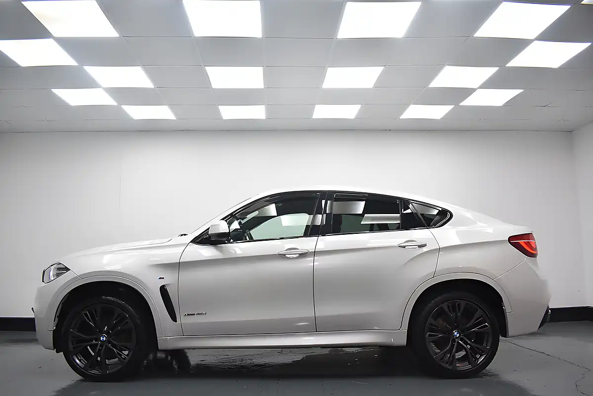Used 2019 BMW X6 M Sport Mineral White - Interior and Exterior details 2