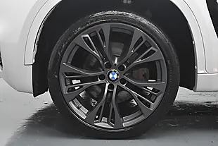 Used 2019 BMW X6 M Sport Mineral White - Interior and Exterior details 9