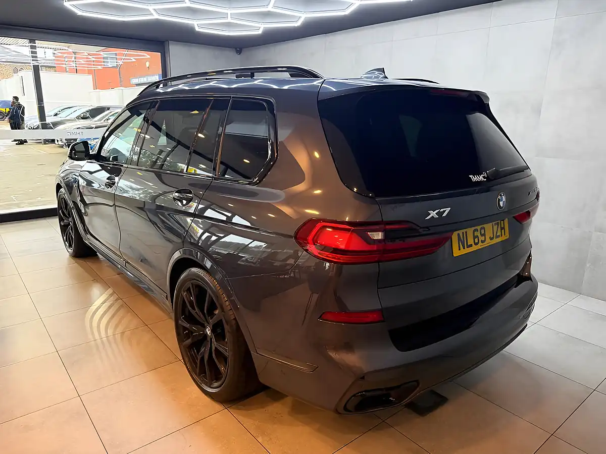 Used 2019 BMW X7 M Sport Grey - Interior and Exterior details 3
