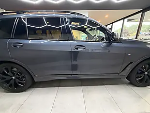 Used 2019 BMW X7 M Sport Grey - Interior and Exterior details 9