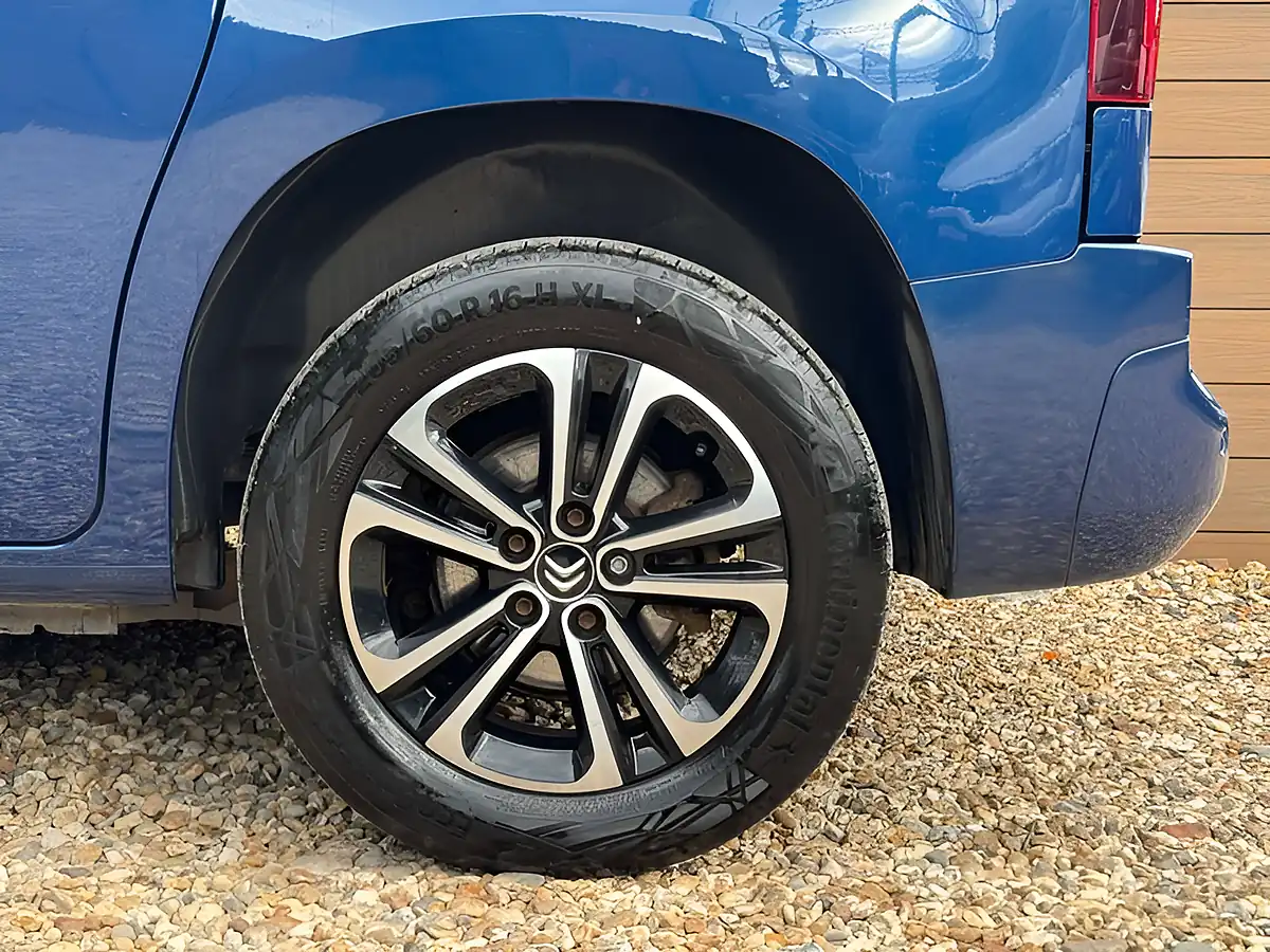 Used 2019 Citroen Berlingo 1000 Driver Blue Blue - Interior and Exterior details 13
