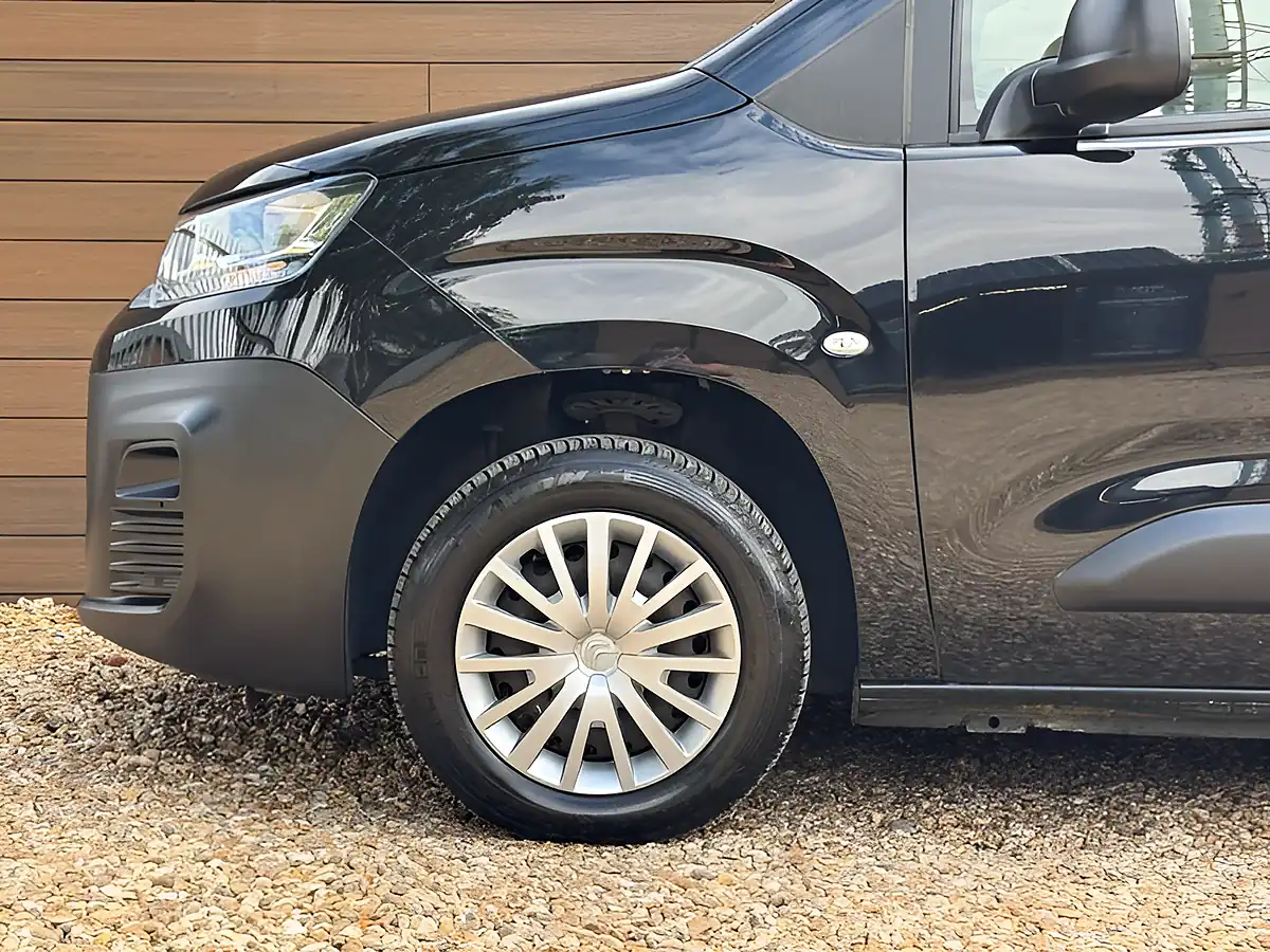 Used 2019 Citroen Berlingo 650 Enterprise Black - Interior and Exterior details 11