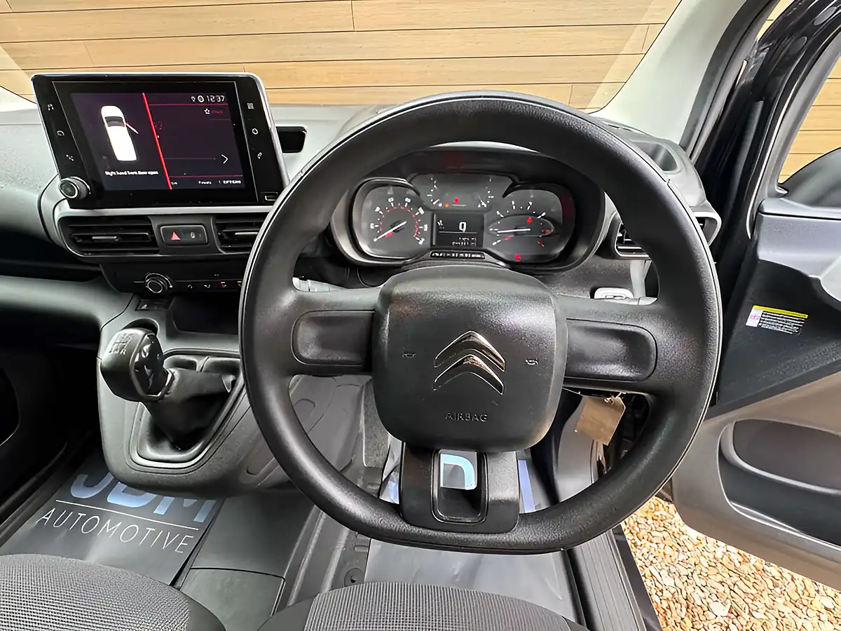 Used 2019 Citroen Berlingo 650 Enterprise Black - Interior and Exterior details 18