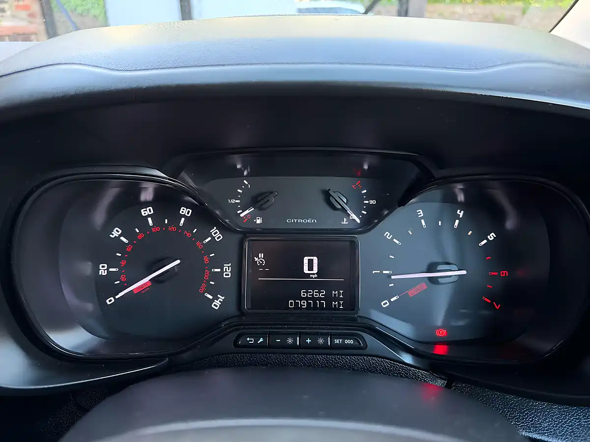 Used 2019 Citroen Berlingo 650 Enterprise White - Interior and Exterior details 19
