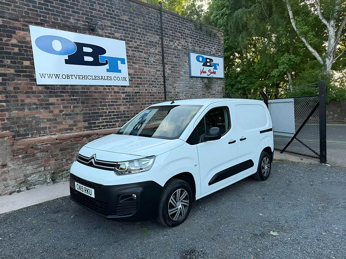 Used 2019 Citroen Berlingo 650 Enterprise White - Interior and Exterior details 4