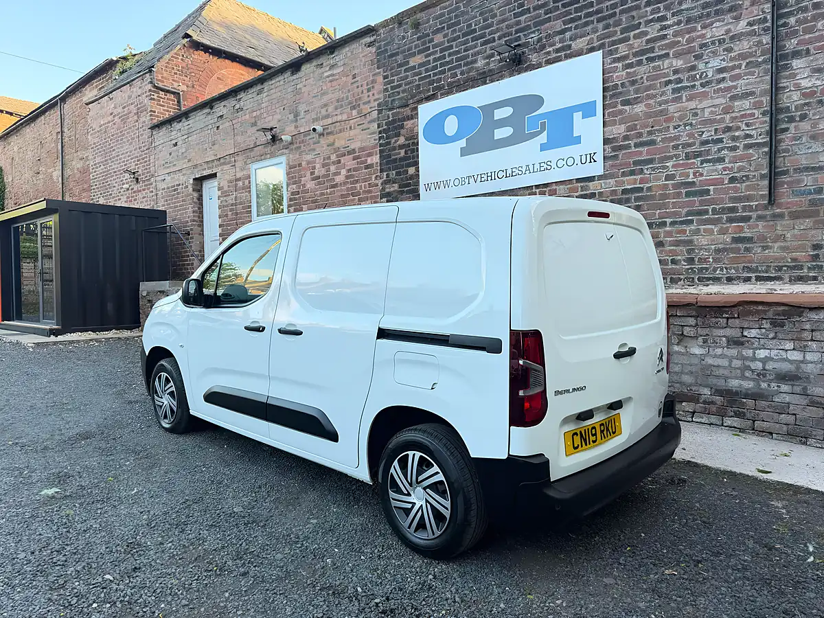 Used 2019 Citroen Berlingo 650 Enterprise White - Interior and Exterior details 6