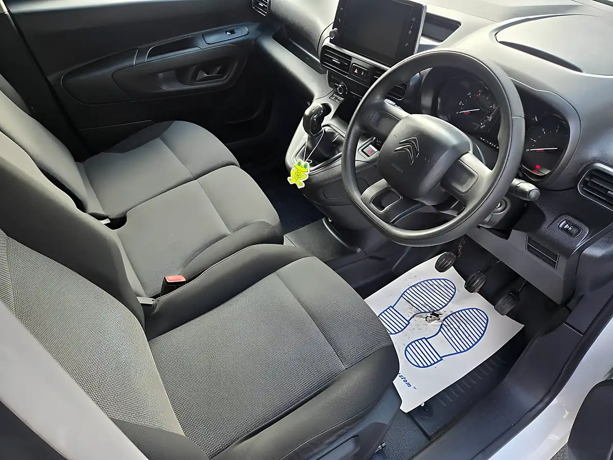 Used 2019 Citroen Berlingo 650Kg Enterprise White - Interior and Exterior details 13