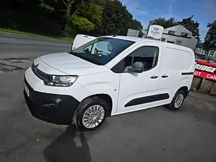 Used 2019 Citroen Berlingo 650Kg Enterprise White - Interior and Exterior details 3