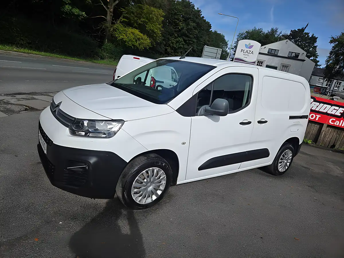 Used 2019 Citroen Berlingo 650Kg Enterprise White - Interior and Exterior details 3