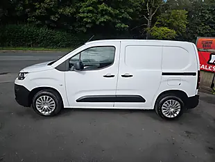 Used 2019 Citroen Berlingo 650Kg Enterprise White - Interior and Exterior details 4