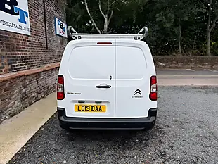 Used 2019 Citroen Berlingo 950 Enterprise Blue White - Interior and Exterior details 4