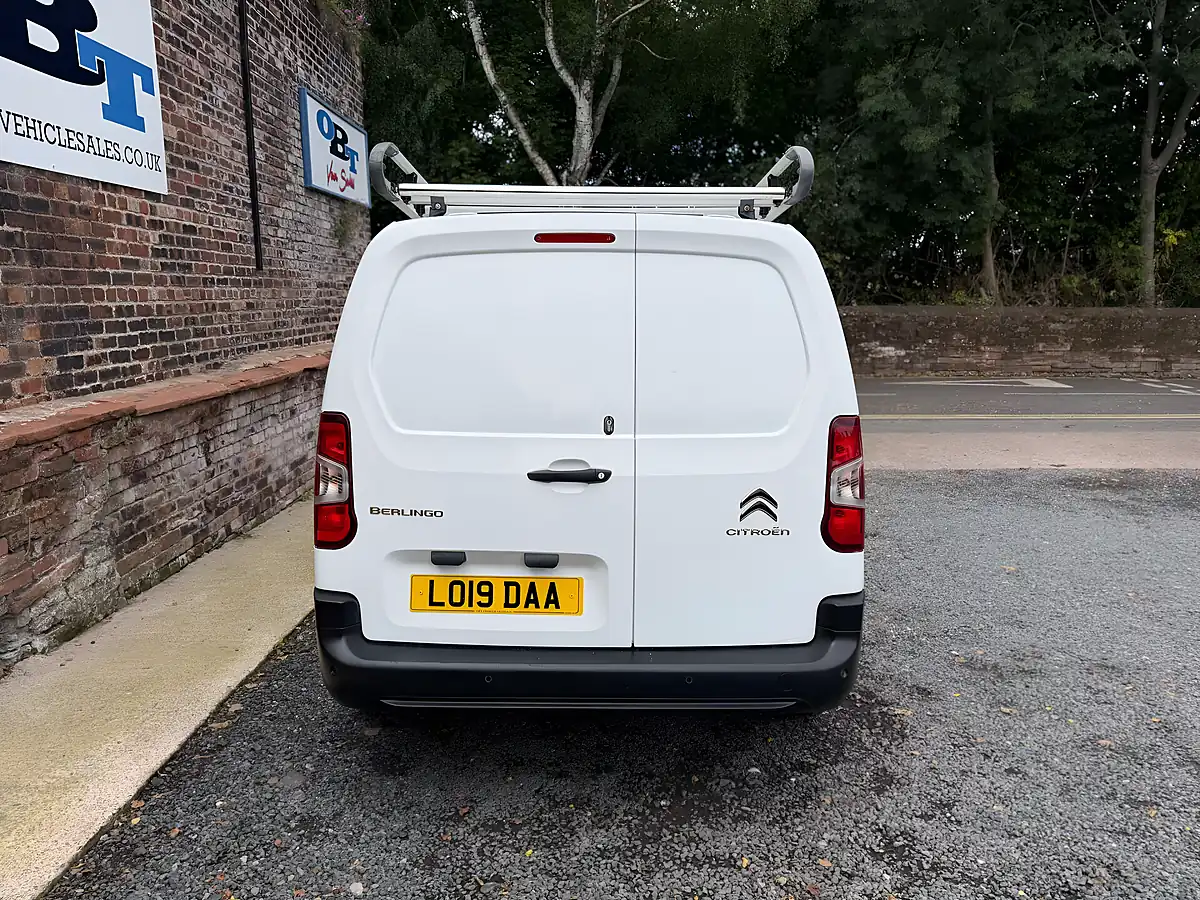 Used 2019 Citroen Berlingo 950 Enterprise Blue White - Interior and Exterior details 4
