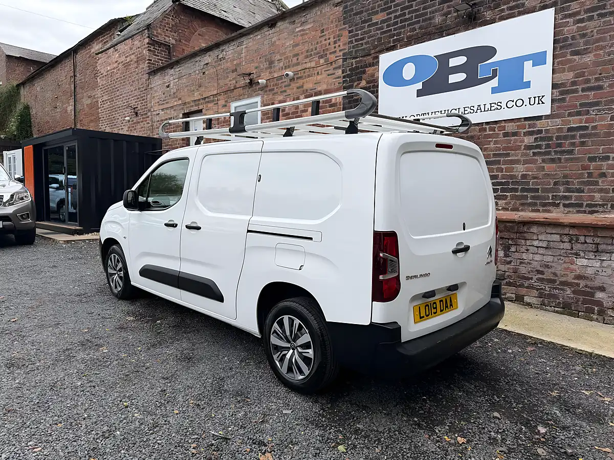 Used 2019 Citroen Berlingo 950 Enterprise Blue White - Interior and Exterior details 5