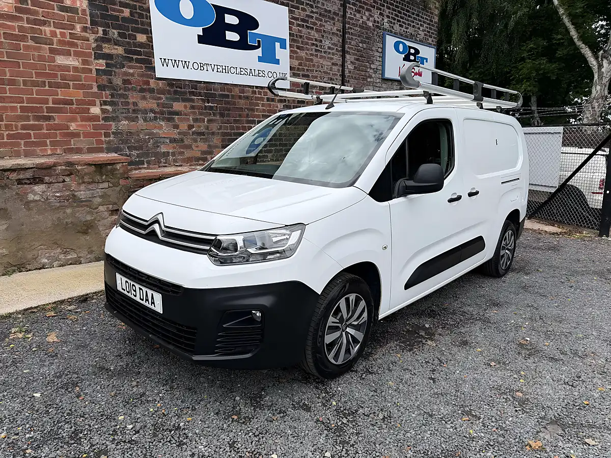 Used 2019 Citroen Berlingo 950 Enterprise Blue White - Interior and Exterior details 7