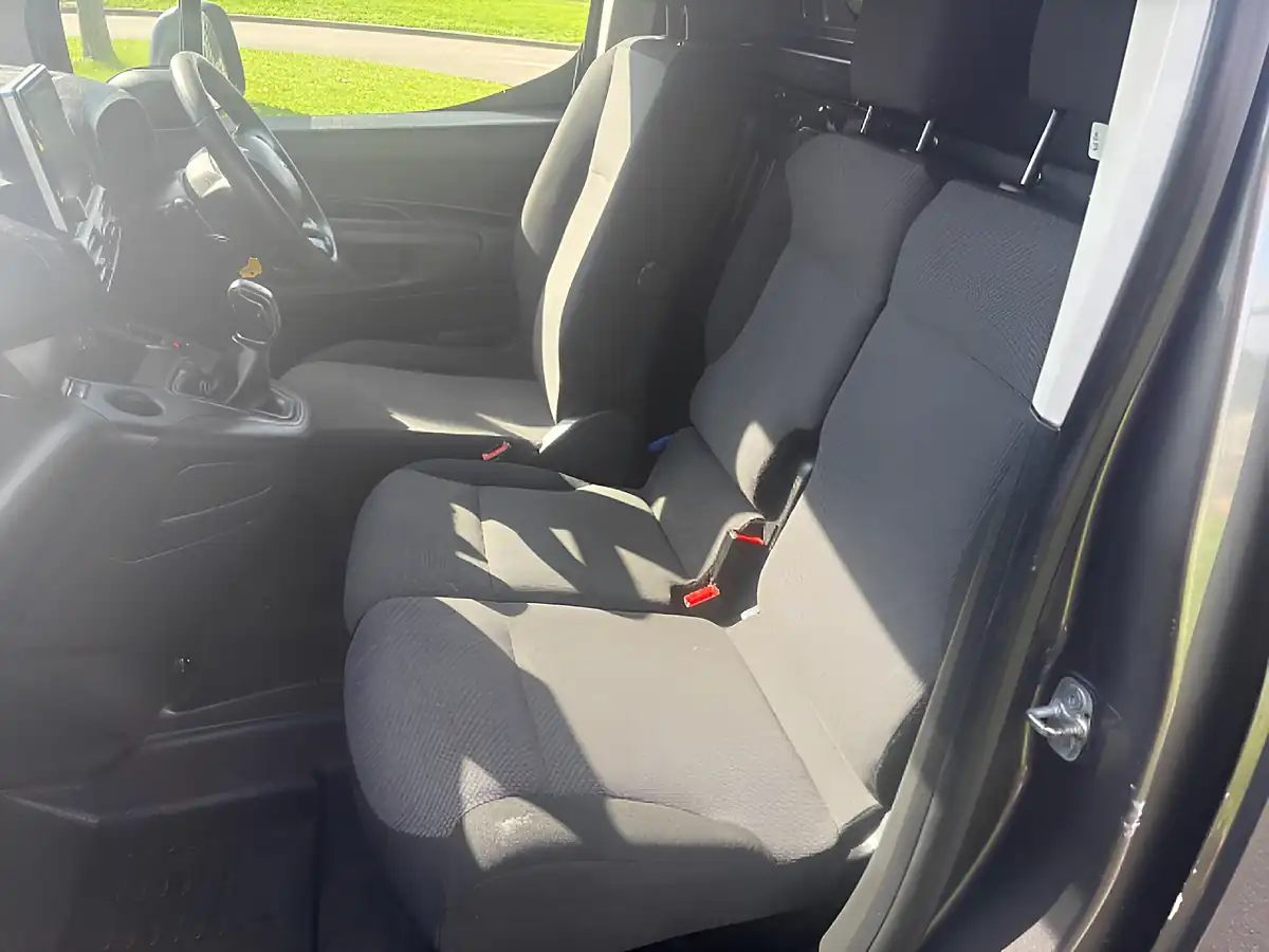 Used 2019 Citroen Berlingo Enterprise M Swb Grey - Interior and Exterior details 9