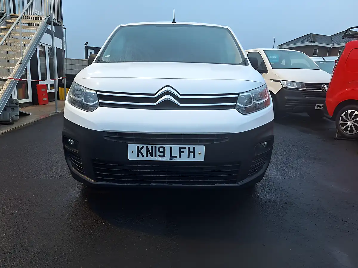 Used 2019 Citroen Berlingo Enterprise M White - Interior and Exterior details 8