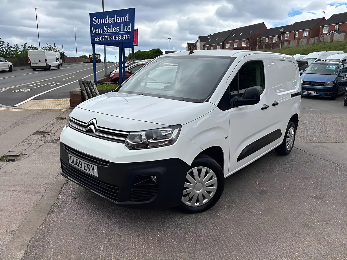 Used 2019 Citroen Berlingo Enterprise M White - Front View