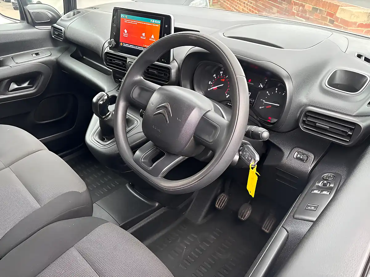 Used 2019 Citroen Berlingo Enterprise M White - Interior and Exterior details 10