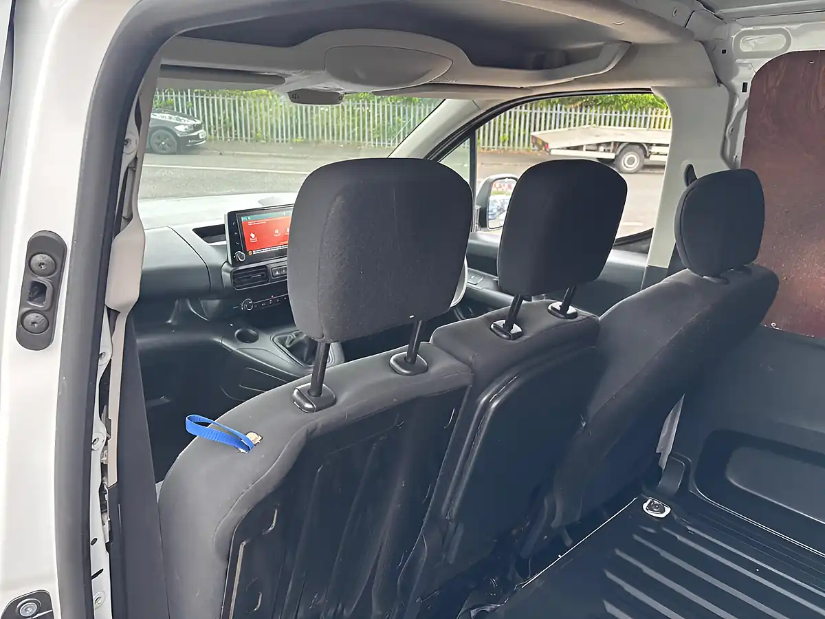 Used 2019 Citroen Berlingo Enterprise M White - Interior and Exterior details 16