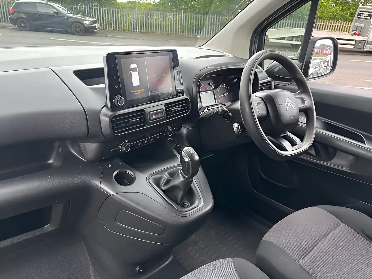 Used 2019 Citroen Berlingo Enterprise M White - Interior and Exterior details 19