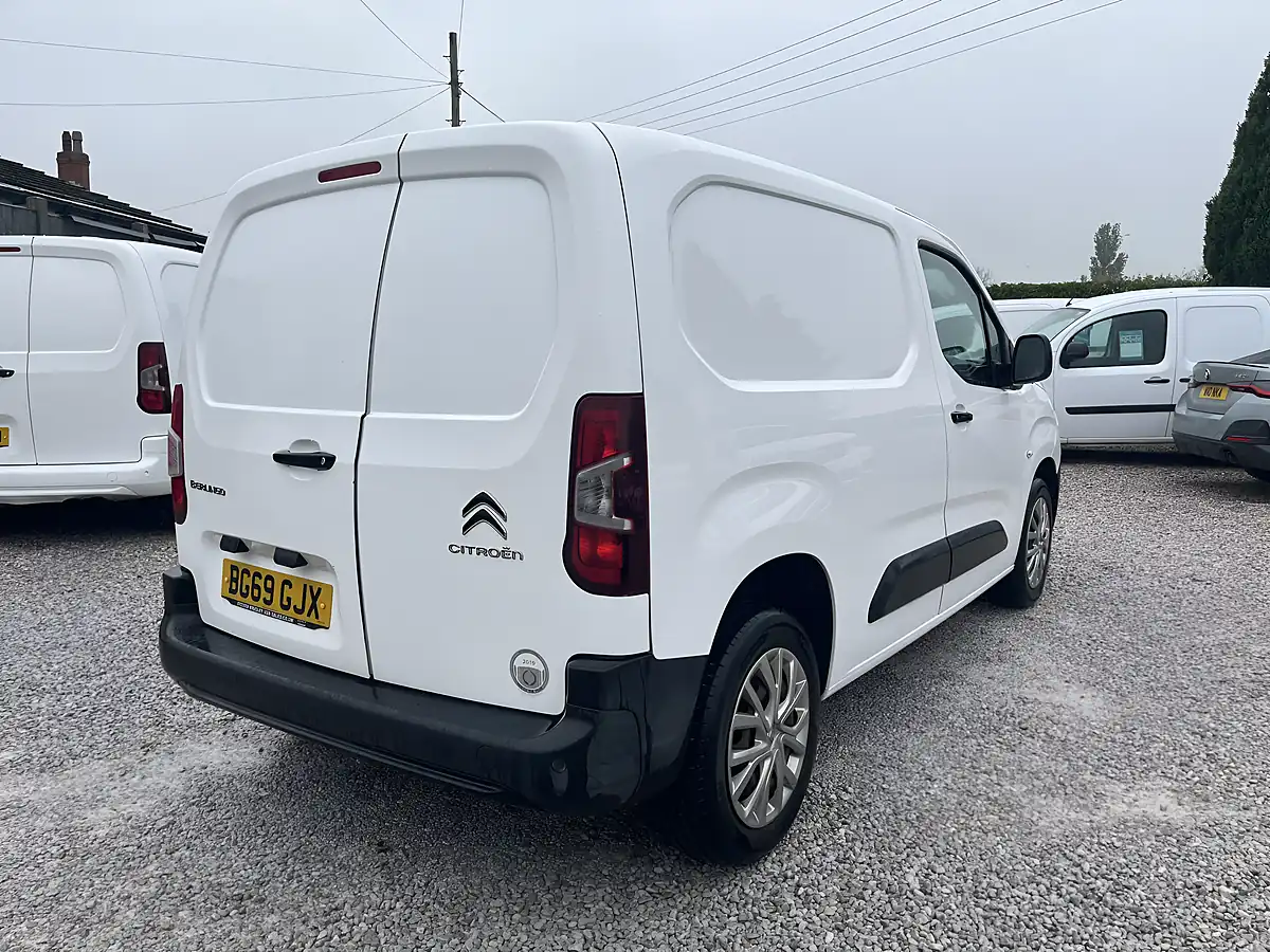 Used 2019 Citroen Berlingo Enterprise M White - Interior and Exterior details 10