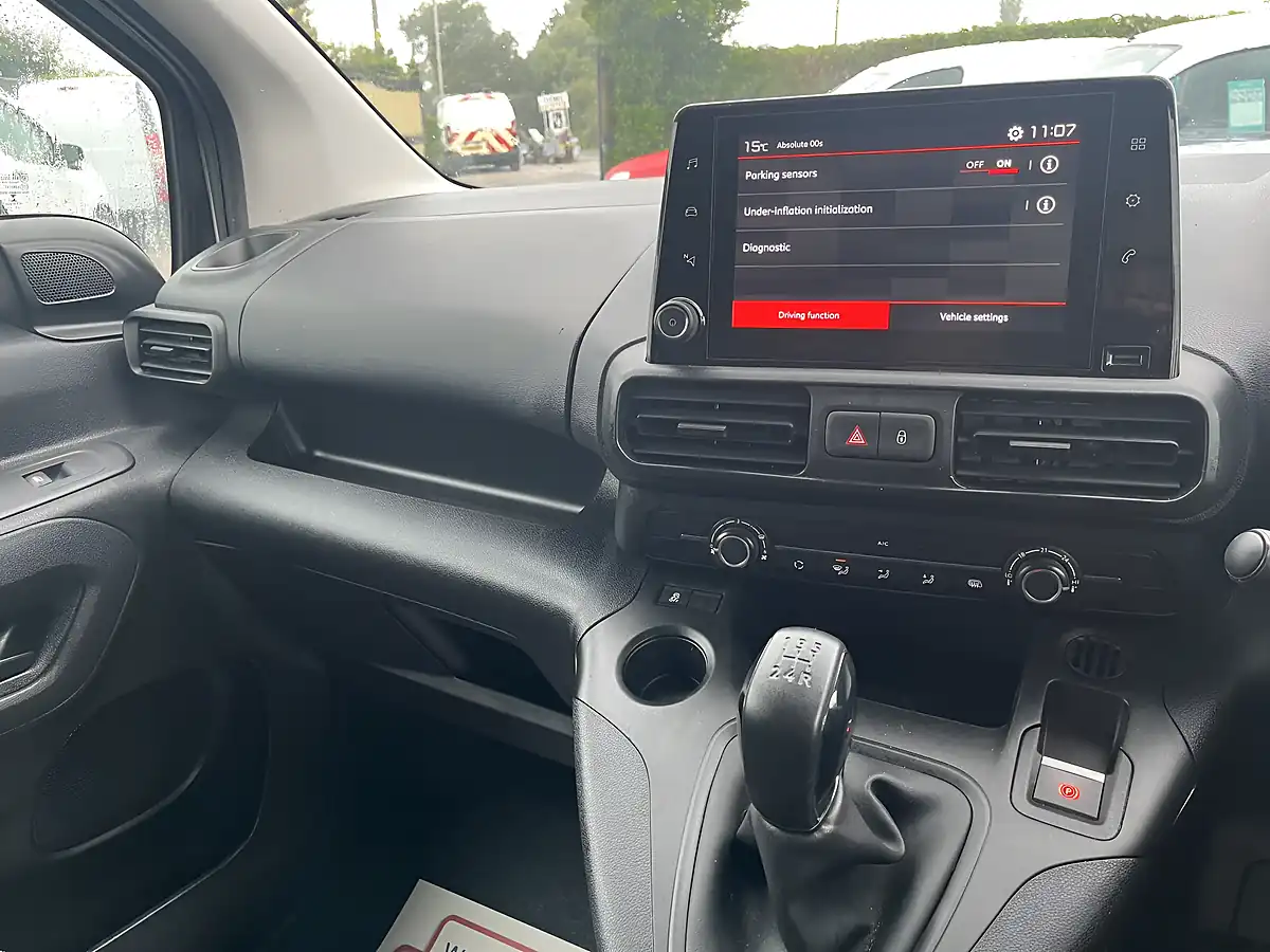 Used 2019 Citroen Berlingo Enterprise M White - Interior and Exterior details 13