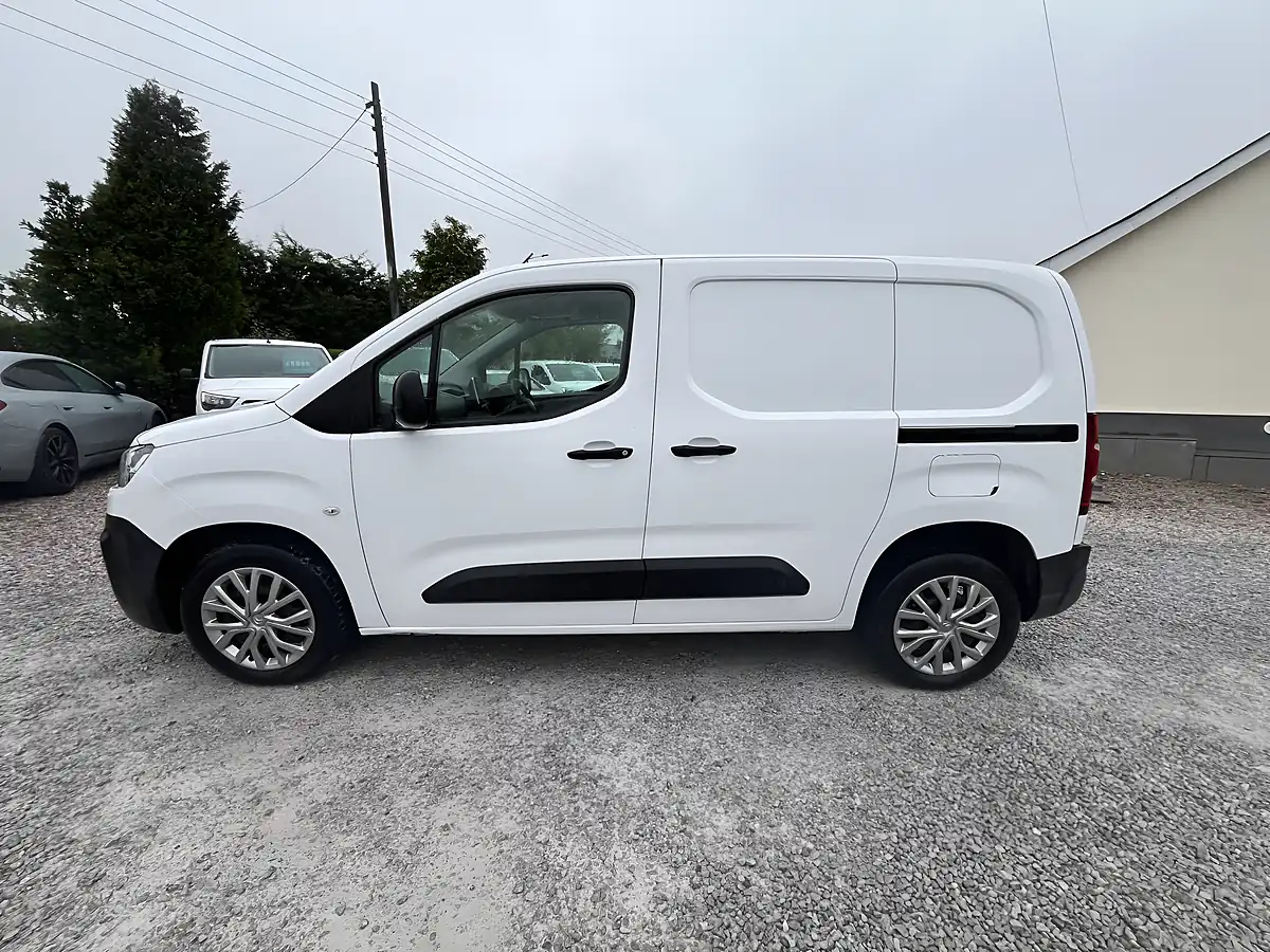 Used 2019 Citroen Berlingo Enterprise M White - Interior and Exterior details 6