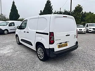 Used 2019 Citroen Berlingo Enterprise M White - Interior and Exterior details 8