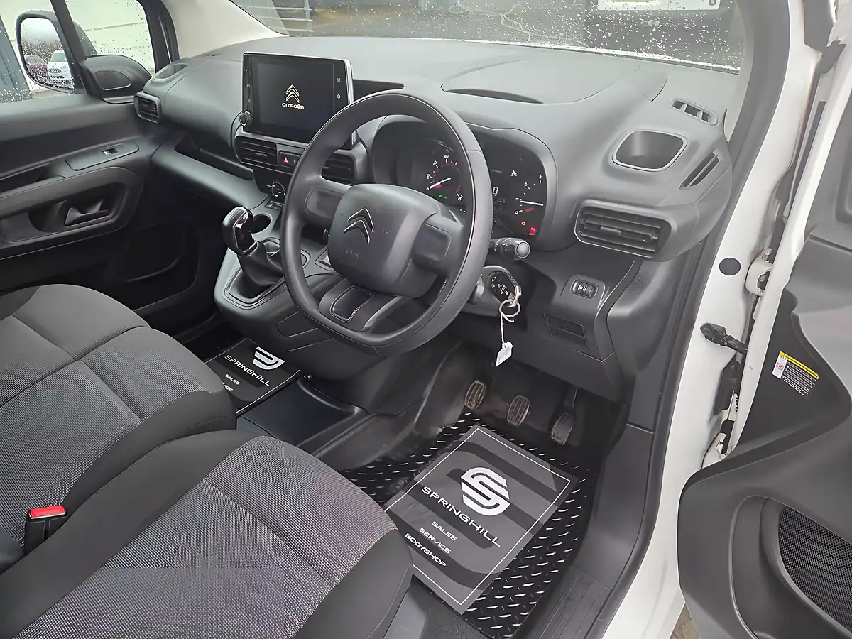 Used 2019 Citroen Berlingo Enterprise M White - Interior and Exterior details 14