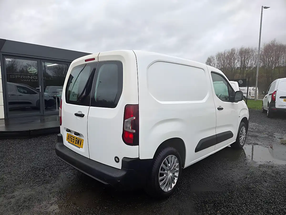 Used 2019 Citroen Berlingo Enterprise M White - Interior and Exterior details 5