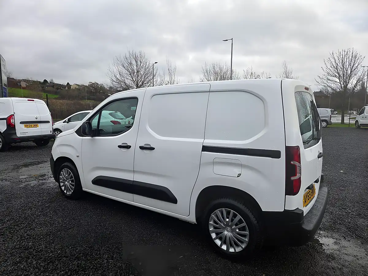 Used 2019 Citroen Berlingo Enterprise M White - Interior and Exterior details 9